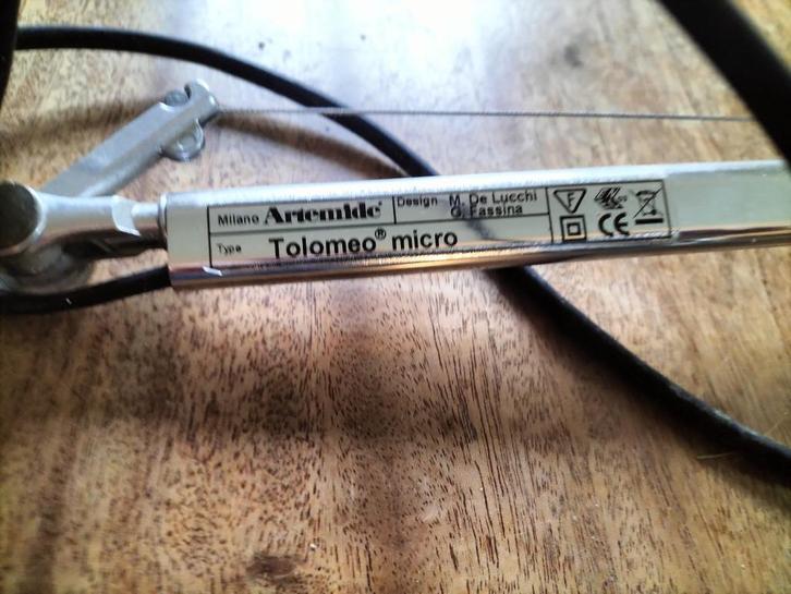 Artemide Tolomeo Micro – zwart & aluminium, Huis en Inrichting, Lampen | Wandlampen, Gebruikt, Metaal, Ophalen of Verzenden
