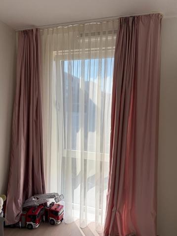 Gorgijnen Verduisterend (zijde) beschikbaar voor biedingen