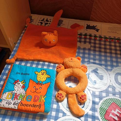 Dikkie Dik knuffeldoekje, stoffen boekje en rammelaar, Kinderen en Baby's, Speelgoed | Knuffels en Pluche, Zo goed als nieuw, Ophalen of Verzenden