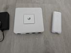 Ubiquiti unifi security gateway usg 3 met Unifi cloud key, Ophalen of Verzenden, Zo goed als nieuw, Router, UniFi Ubiquiti