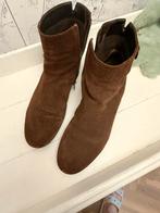 Gabor suede bruine laarsjes mt 6 weinig gedragen is 39, Kleding | Dames, Schoenen, Bruin, Lage of Enkellaarzen, Gabor, Ophalen of Verzenden