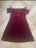 Bordeaux Rode Jurk met Blote Schouders - Maat M, Ophalen of Verzenden, Zo goed als nieuw, Maat 36 (S), Boven de knie