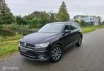 Volkswagen Tiguan 1.5 TSI Business / LED / Carplay / PDC, Voorwielaandrijving, Stof, 4 cilinders, Zwart