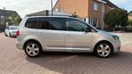 Volkswagen Touran 1.2 TSI 77KW BMT 2011 Grijs, Auto's, Euro 5, 74 €/maand, Zwart, 4 cilinders