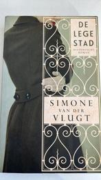 Simone van der Vlugt - De lege stad -over Rotterdam, Ophalen of Verzenden, Gelezen, Simone van der Vlugt