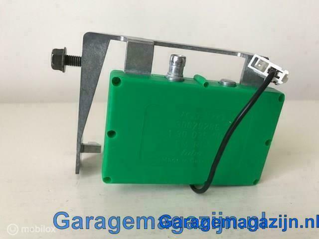 Antenne versterker 30679286 incl kabel 8629502 Volvo 9496484, Auto diversen, Autoradio's, Nieuw, Ophalen of Verzenden