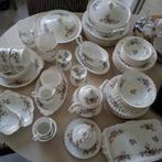 royal albert moss rose 8 persoons servies, Ophalen, Zo goed als nieuw, Bord(en), Overige stijlen