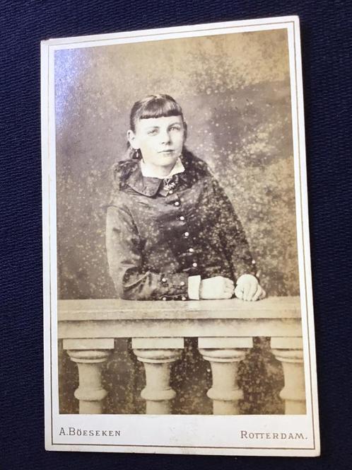 CDV, Tienermeisje, A. Böeseken, Rotterdam, Carte de Visite, Verzamelen, Foto's en Prenten, Gebruikt, Foto, Voor 1940, Ophalen of Verzenden