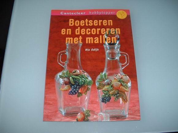 boetseren decoreren met mallen van Ria Odijk (2003), Boeken, Hobby en Vrije tijd, Zo goed als nieuw, Overige onderwerpen, Ophalen of Verzenden