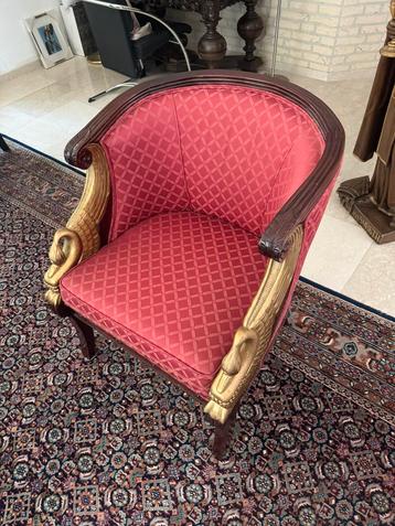 Set 3 mahonie houten gefineerde fauteuils en 1 bankje beschikbaar voor biedingen