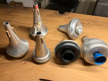 Trombone dempers / mutes beschikbaar voor biedingen