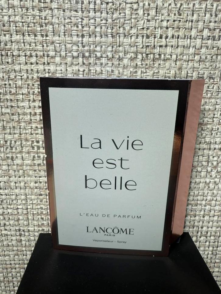 Lancome la vie est belle, Sieraden, Tassen en Uiterlijk, Uiterlijk | Parfum, Zo goed als nieuw, Ophalen of Verzenden