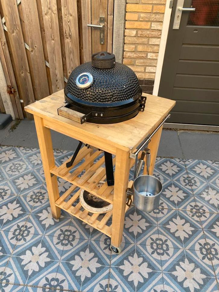 Keramische BBQ met accessoires, Tuin en Terras, Houtskoolbarbecues, Gebruikt, Ophalen