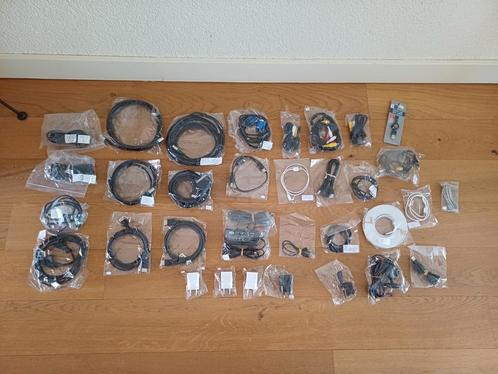 Grote set kabels van alles wat 33 stuks, Audio, Tv en Foto, Audiokabels en Televisiekabels, Zo goed als nieuw, Overige kabels