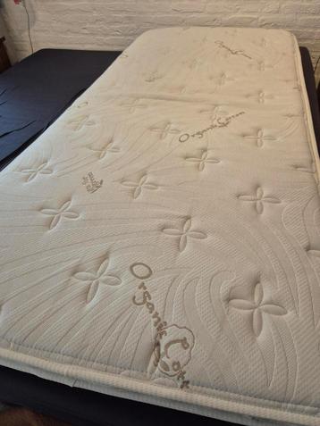 Traagschuim Topmatras 90x200cm, matrashoogte 11 cm beschikbaar voor biedingen