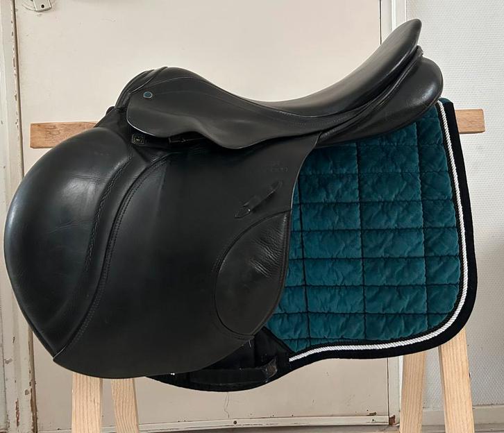 Stubben Roxane MF SPEZIAL boommaat 31, Dieren en Toebehoren, Paarden en Pony's | Zadels, Zo goed als nieuw, Dressuur, Ophalen of Verzenden