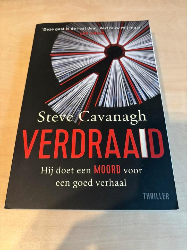 Steve Cavanagh - Verdraaid, Boeken, Thrillers, Zo goed als nieuw, Ophalen of Verzenden