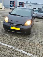 Toyota Aygo 1.0 12V Vvt-i 5DRS 2007 Zwart, Auto's, Voorwielaandrijving, 4 stoelen, Handgeschakeld, Particulier