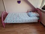 Roze bed met matras, dekbed en beddengoed Frozen, Kinderen en Baby's, Kinderkamer | Bedden, Gebruikt, Ophalen, Matras