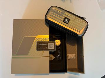 Target Dimitri Van den Bergh Limited Edition 90% Swiss 23g beschikbaar voor biedingen