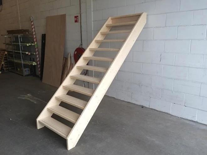 Steek trappen op maat 399,-, Doe-het-zelf en Verbouw, Ladders en Trappen, Nieuw, Minder dan 2 meter, Ophalen