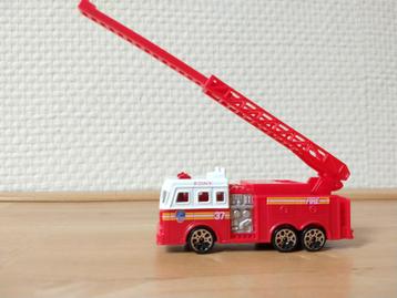 New York brandweerauto ladderwagen beschikbaar voor biedingen