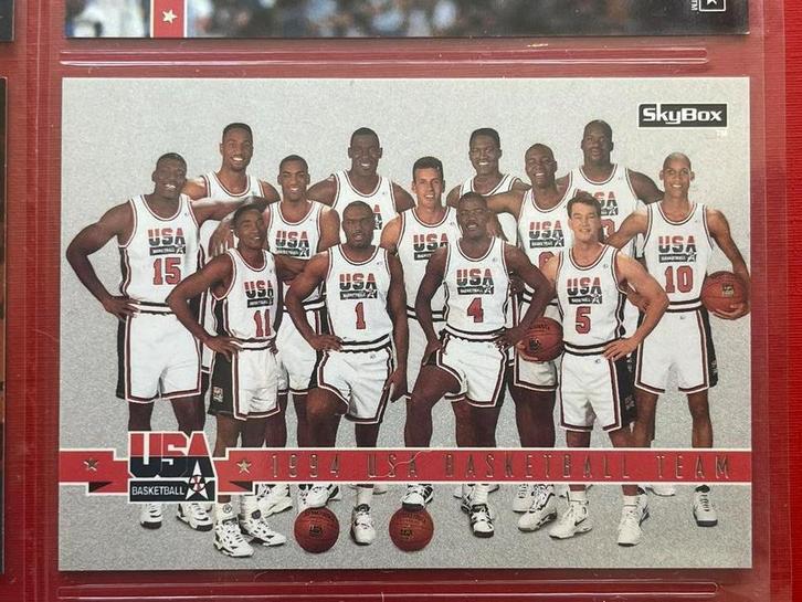 Map 400x 1994-95 NBA Skybox Basketbal Cards verzamelkaarten, Hobby en Vrije tijd, Stickers en Plaatjes, Zo goed als nieuw, Meerdere plaatjes