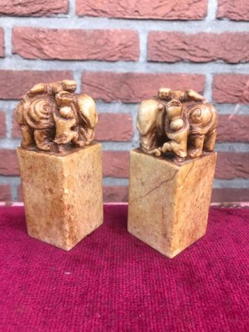 stel bijzondere stenen sculpturen beschikbaar voor biedingen