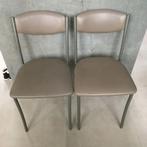 2 stoelen met zachte zitting, Ophalen, Gebruikt, Twee, Metaal