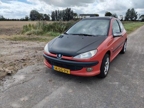 Peugeot 206 1.6 3D 1999 Rood, Auto's, Peugeot, Particulier, Benzine, Hatchback, Handgeschakeld, Origineel Nederlands, Rood, Voorwielaandrijving
