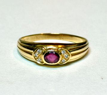18 karaat gouden ring met robijn en diamant! maat 20mm beschikbaar voor biedingen