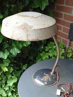 Industriële  bureaulamp/tafellamp - Bauhaus geïnspireerd, Huis en Inrichting, Lampen | Tafellampen, Vintage  Bauhaus, Gebruikt
