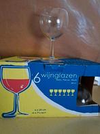 Wijn glazen 6 stuks.

1x gebruikt ivm feestje., Ophalen of Verzenden, Nieuw, Overige typen