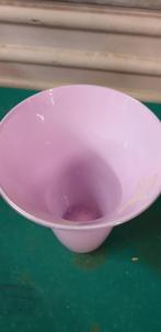 vaas roze trompet vorm, Ophalen of Verzenden