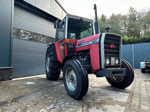 MASSEY FERGUSON 560, Auto's, Overige Auto's, Bedrijf, Te koop, Diesel, Sedan, Handgeschakeld, Geïmporteerd, Zwart, Stof, Gebruikt