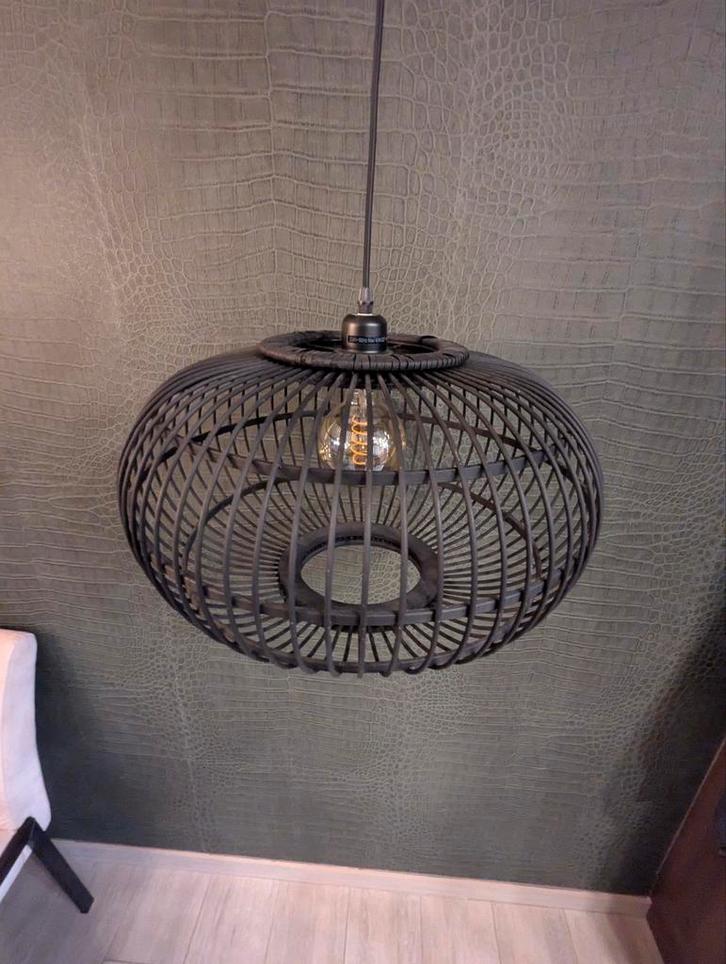 Twee lampen kappen - zwart bamboe, Huis en Inrichting, Lampen | Hanglampen, Zo goed als nieuw, Minder dan 50 cm, Ophalen