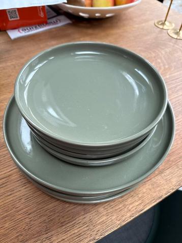 Ontbijt- en Dinerborden Royal Boch beschikbaar voor biedingen