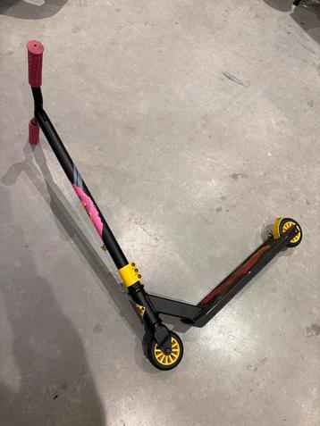 Step rose/zwart in goede staat - Perfect cadeau! beschikbaar voor biedingen