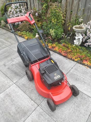 Grasmaaier benzine, CASTELGARDEN, 52 cm. met aandrijving  beschikbaar voor biedingen