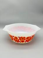 Arcopal Lotus schaal rond, Huis en Inrichting, Keuken | Servies, Ophalen of Verzenden, Overige stijlen, Glas, Schaal of Schalen