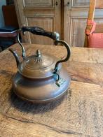 Antieke koperen ketel met houten handvat, Ophalen