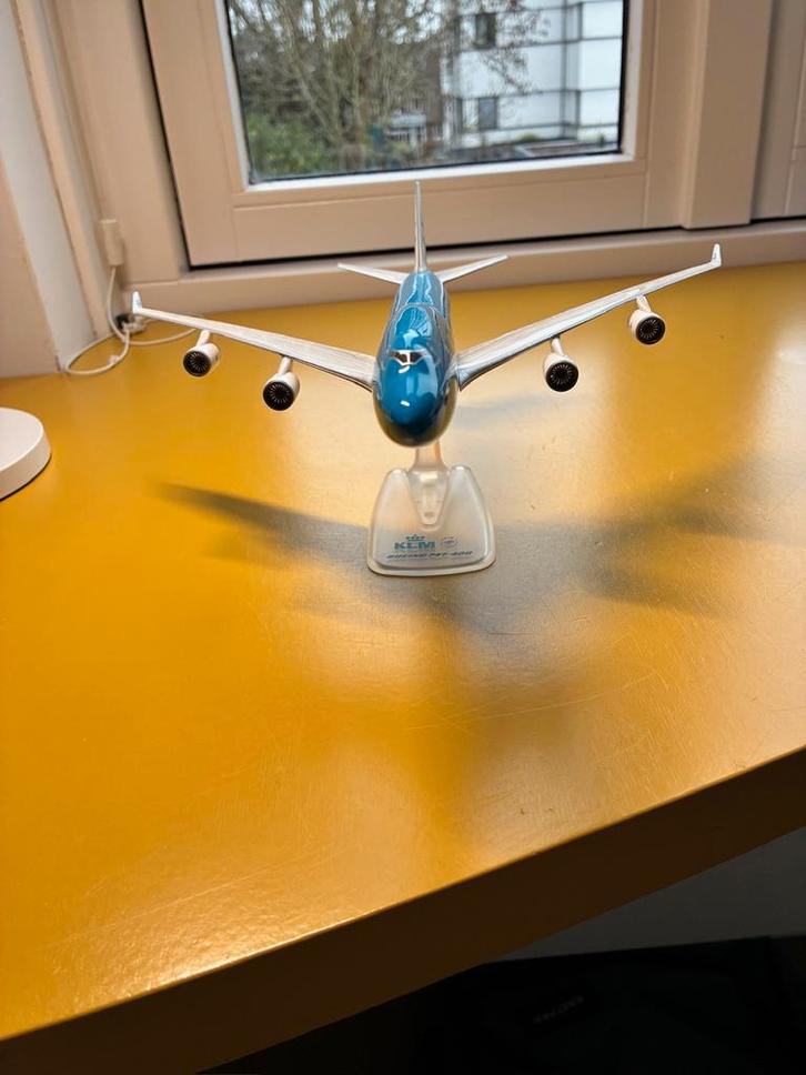 KLM Modelvliegtuig 1:200, Verzamelen, Luchtvaart en Vliegtuigspotten, Zo goed als nieuw, Schaalmodel, Ophalen of Verzenden