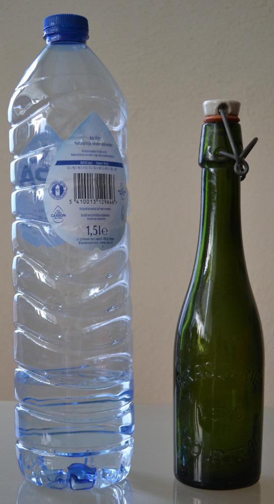 b4 oude belgische beugelfles brasserie veys courtrai, Antiek en Kunst, Antiek | Glas en Kristal, Ophalen