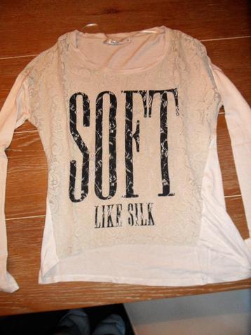 Sportief shirt Bershka, beige, maat S beschikbaar voor biedingen