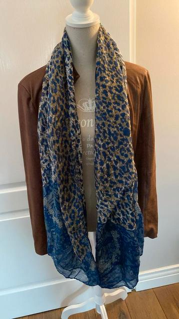 Sjaal Blauw met beige 190 X 80 cm