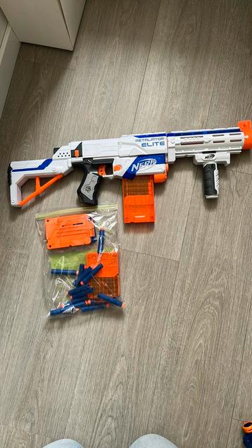 Nerf retaliator elite incl pijltjes en 2 extra cassettes beschikbaar voor biedingen