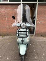 Agm Vx50 snorscooter, Fietsen en Brommers, Snorfietsen en Snorscooters, Ophalen of Verzenden, Zo goed als nieuw, Benzine