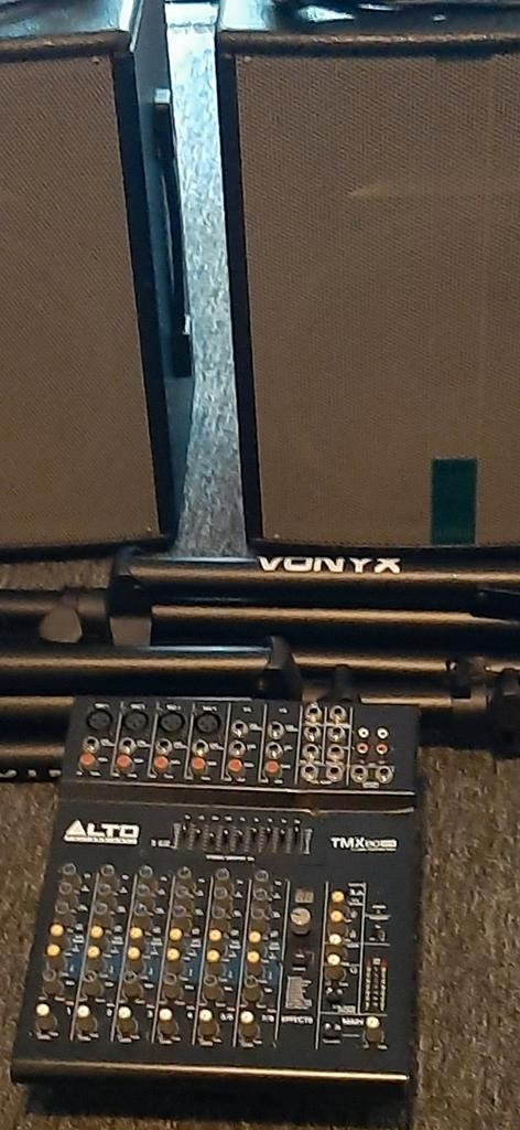 Power-Mixer met HK Classic Compact speakers, Muziek en Instrumenten, Versterkers | Keyboard, Monitor en PA, Gebruikt, Ophalen