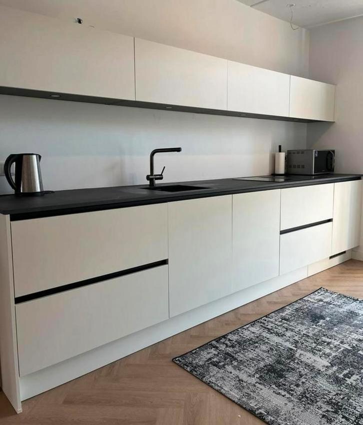 Keuken Wrappen Vanaf €200 | uitstraling 😍 7 jaar garantie ✅, Huis en Inrichting, Keuken | Complete keukens, Zo goed als nieuw