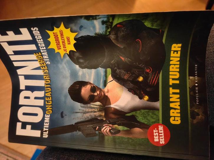Fortnite Strategiegids - Ultieme Editie!, Boeken, Film, Tv en Media, Zo goed als nieuw, Overige typen, Ophalen of Verzenden
